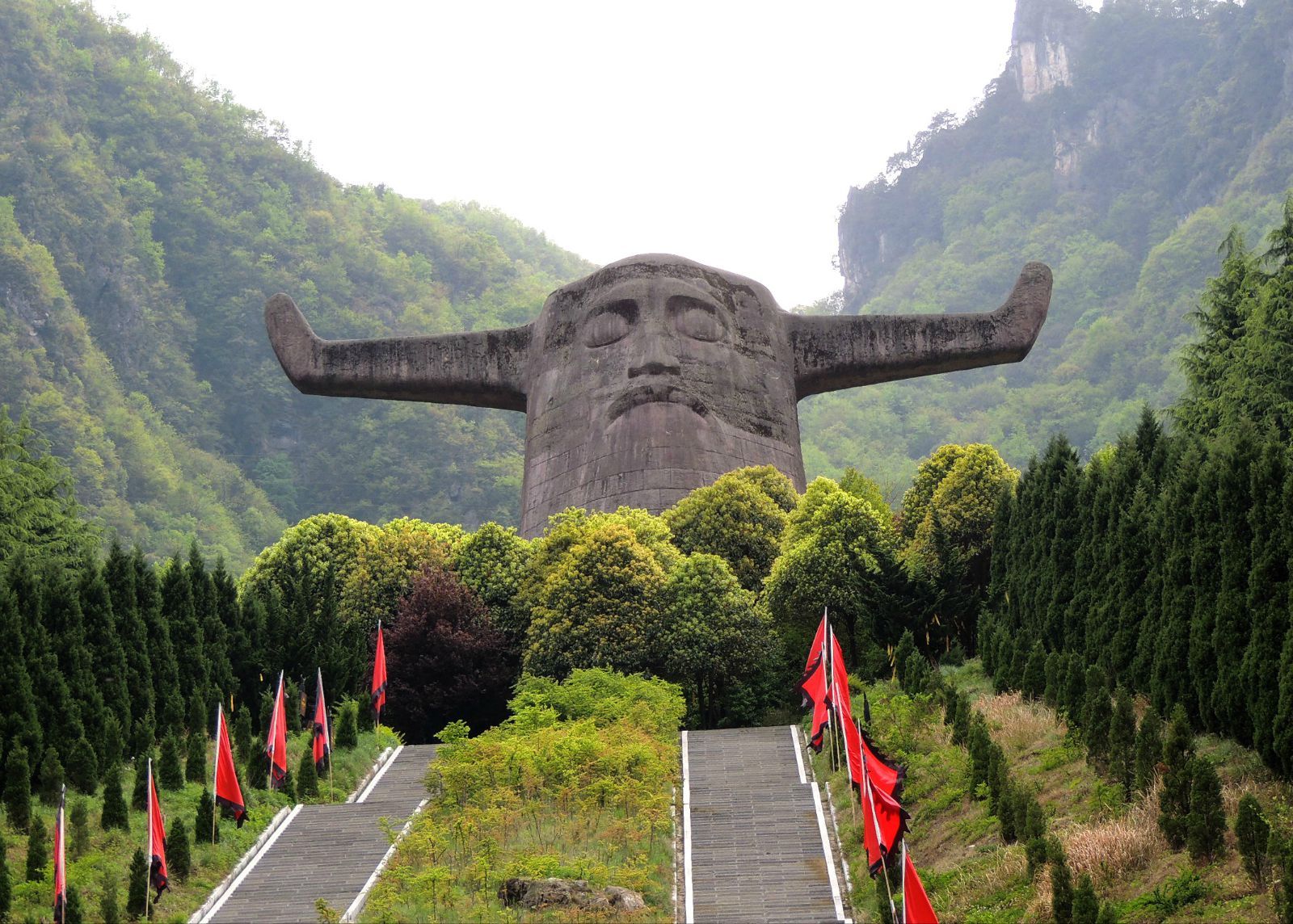 【探秘神農(nóng)架】、龍泉古鎮(zhèn)、汽車三日純玩游
