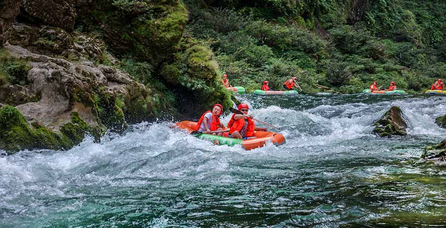 黃龍洞、天門仙山、猛洞河、鳳凰古城“湘西神秘之旅”5日游